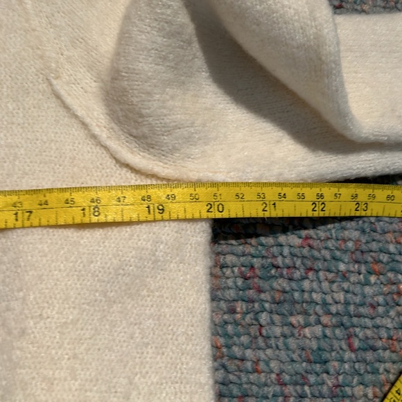 Anthro Akemi&Kim Cream Ladies Cowl Neck Sweater size Large - Picture 5 of 10